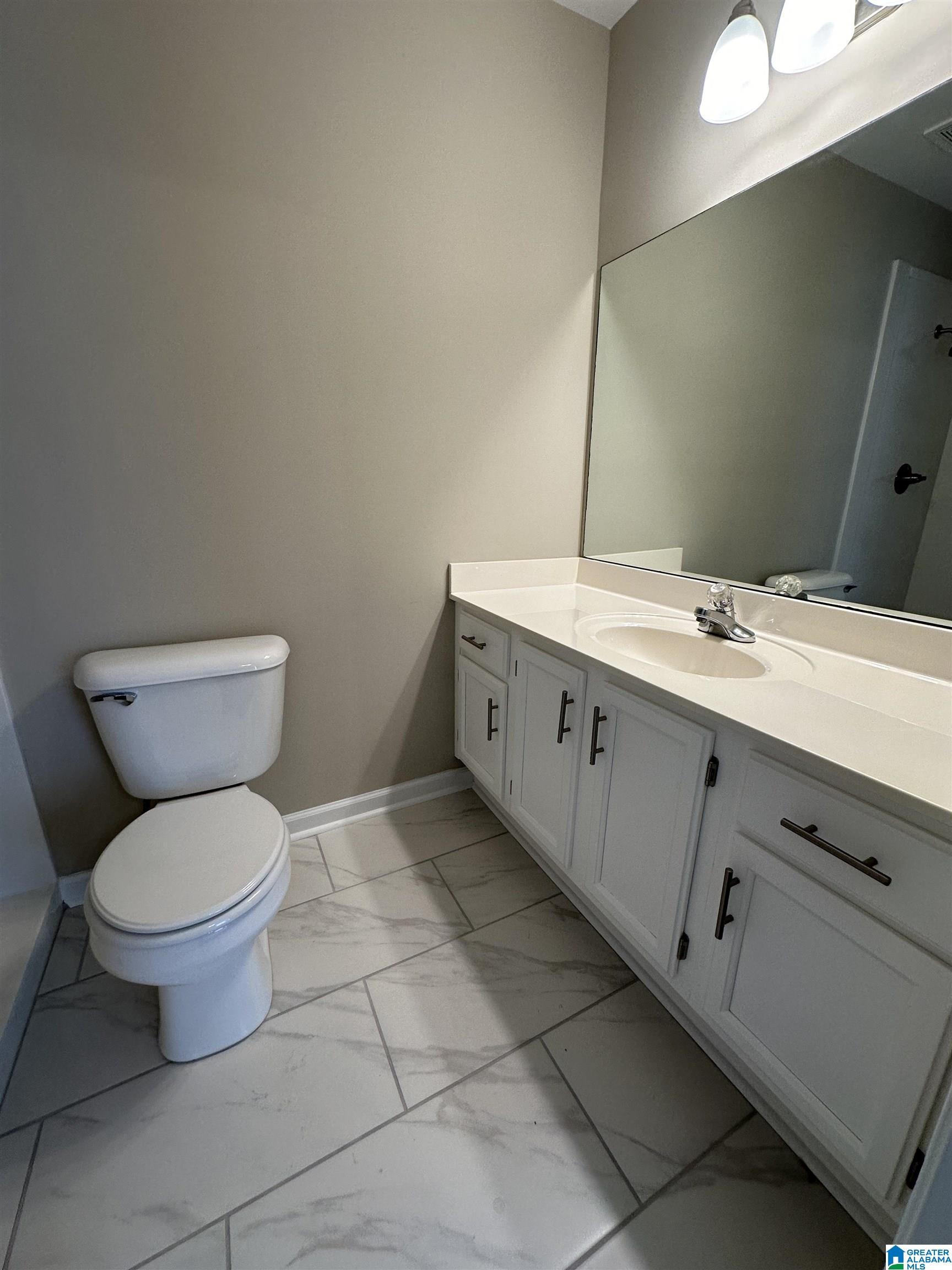 279 Warwick Lane Alabaster, AL 35007 - Photo 12 of 23