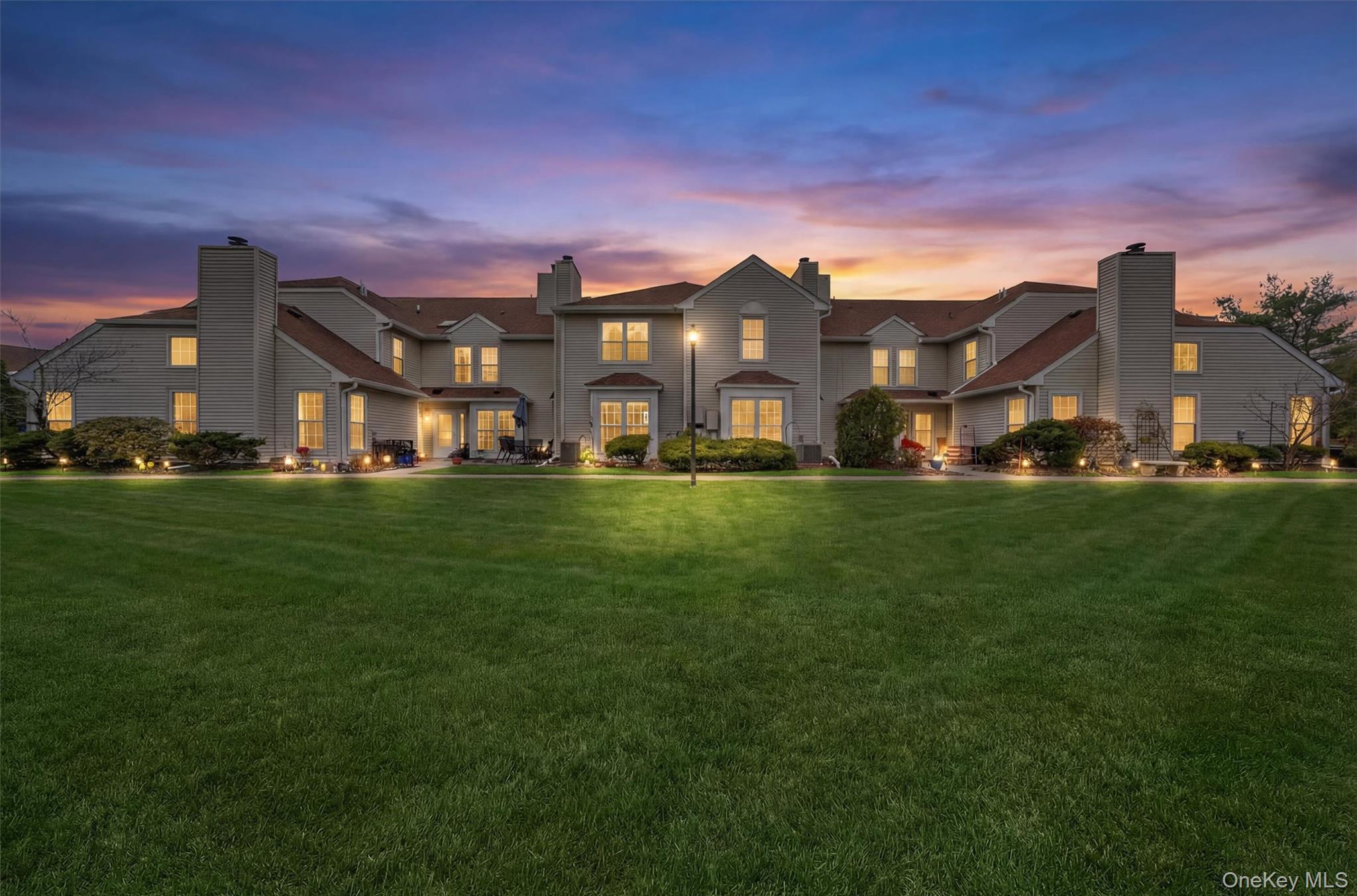 19 Olde Wagon Road Warwick, NY 10990 - Photo 1 of 27