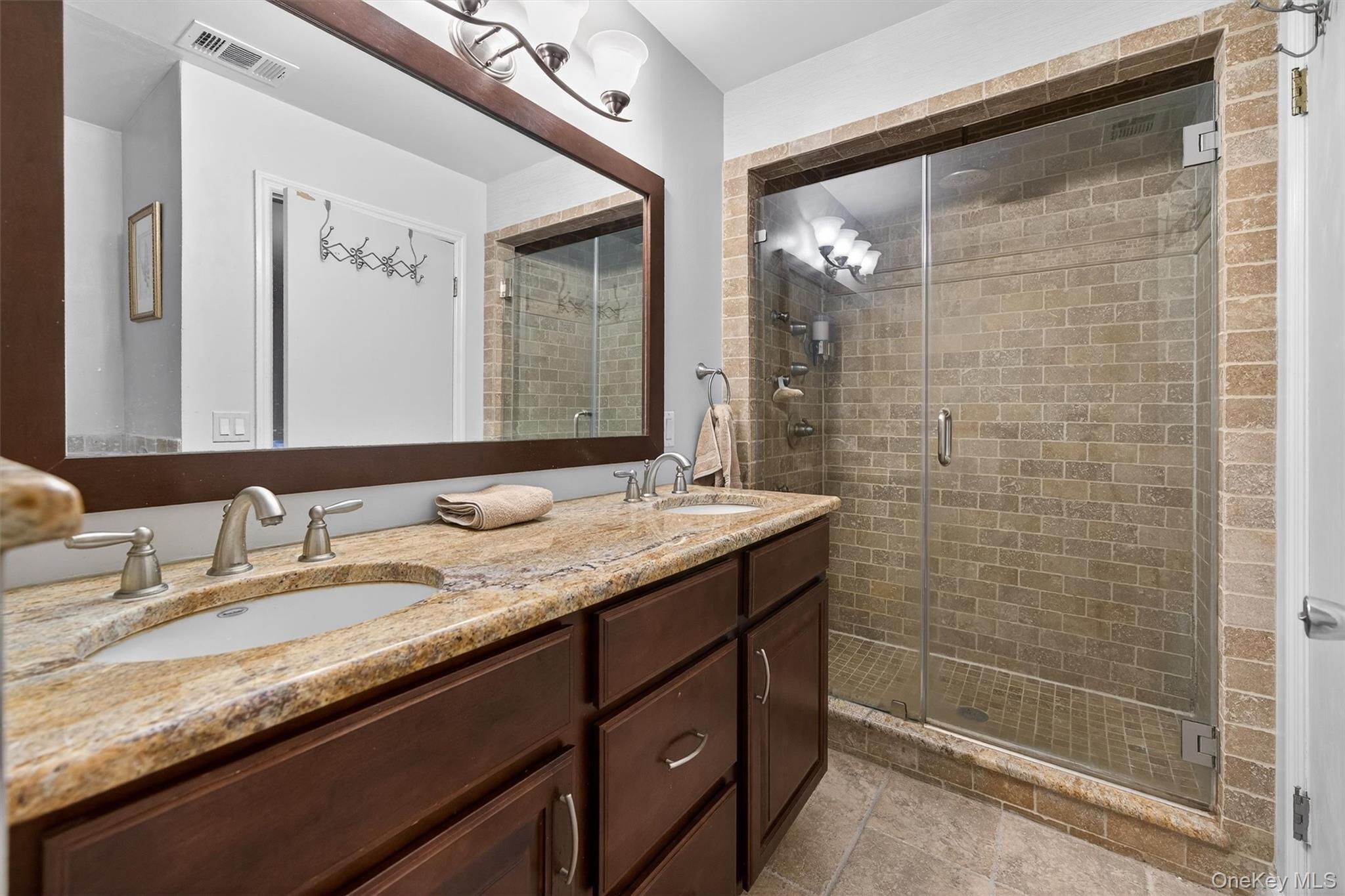 19 Olde Wagon Road Warwick, NY 10990 - Photo 25 of 27