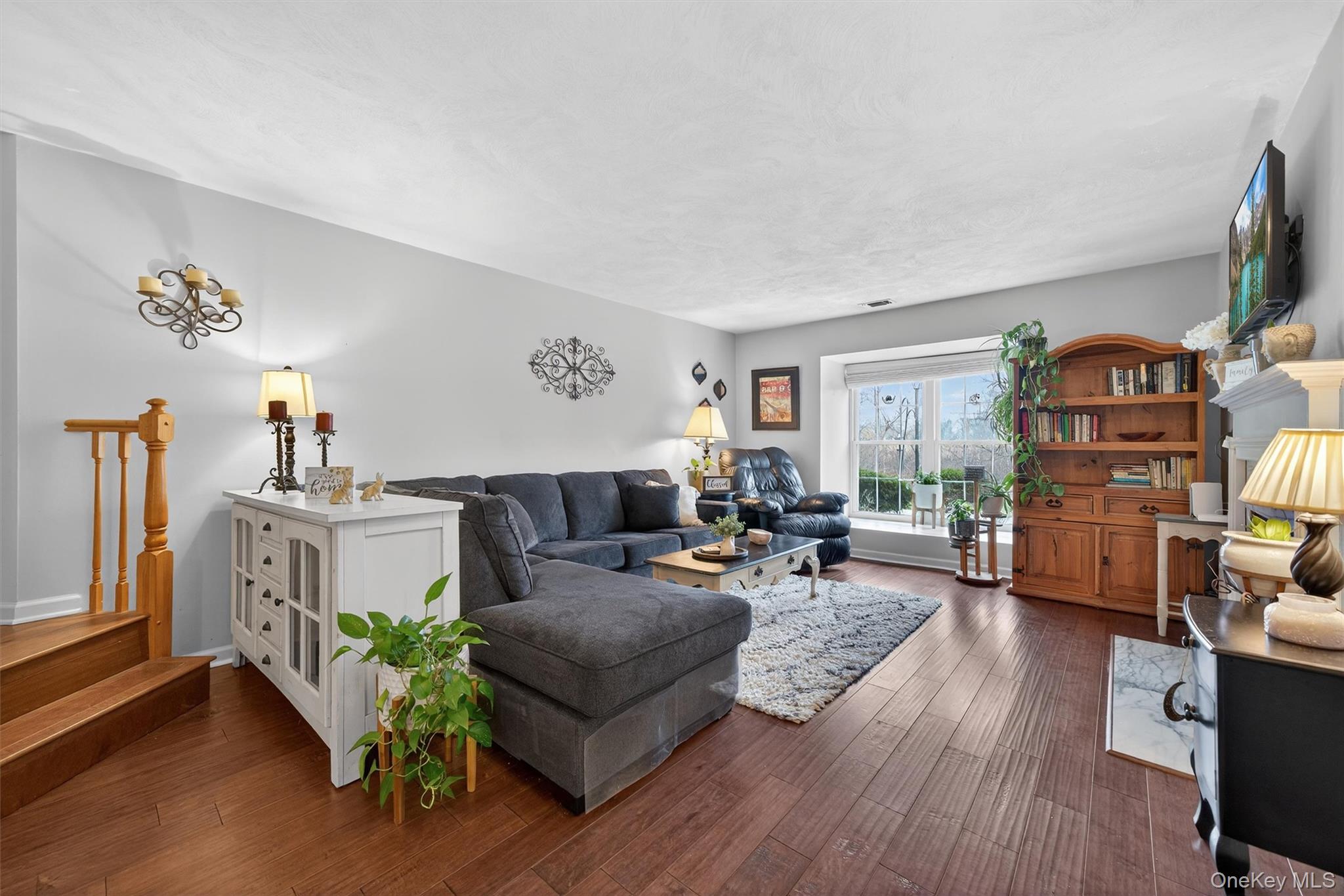 19 Olde Wagon Road Warwick, NY 10990 - Photo 4 of 27