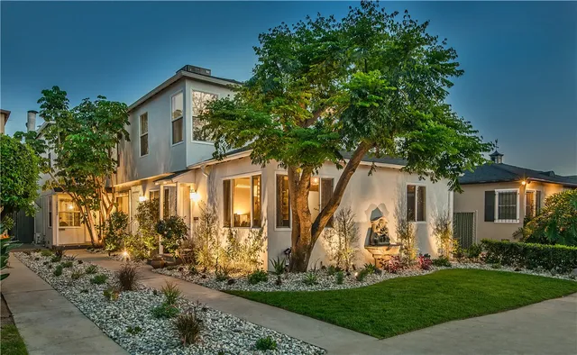 $2,075,000 | 1210 South Cochran Avenue, Los Angeles, CA 90019