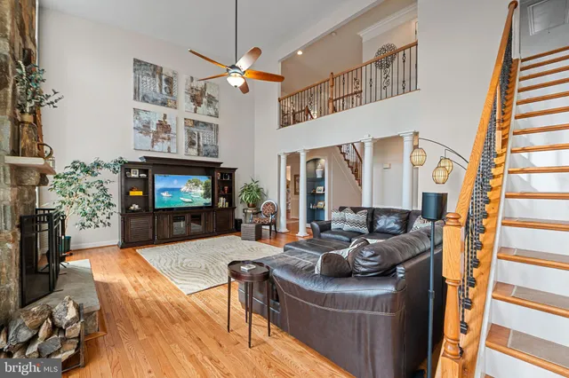 $1,325,000 | 43423 Mountcastle Drive, Chantilly, VA 20152