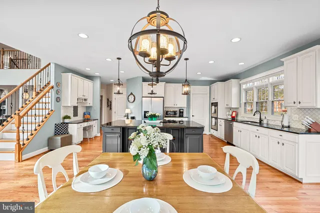 $1,325,000 | 43423 Mountcastle Drive, Chantilly, VA 20152