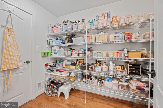 $1,325,000 | 43423 Mountcastle Drive, Chantilly, VA 20152