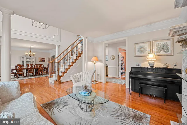 $1,325,000 | 43423 Mountcastle Drive, Chantilly, VA 20152