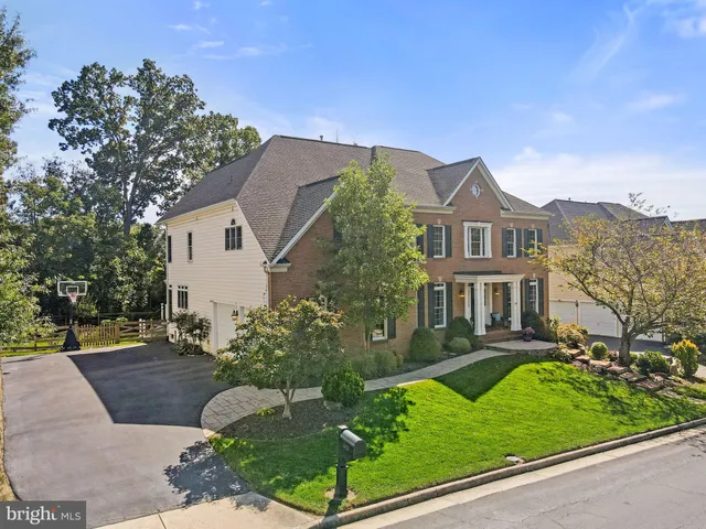 $1,325,000 | 43423 Mountcastle Drive, Chantilly, VA 20152