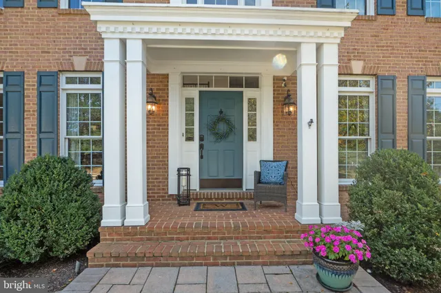$1,325,000 | 43423 Mountcastle Drive, Chantilly, VA 20152
