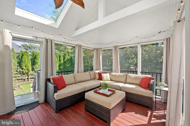 $1,325,000 | 43423 Mountcastle Drive, Chantilly, VA 20152