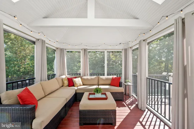 $1,325,000 | 43423 Mountcastle Drive, Chantilly, VA 20152