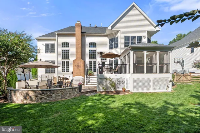 $1,325,000 | 43423 Mountcastle Drive, Chantilly, VA 20152