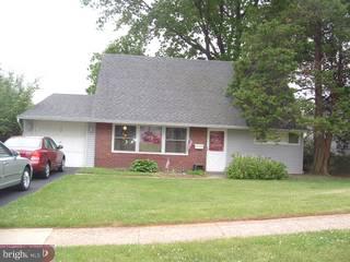 22 Candytuft Road Levittown, PA 19057 - Photo 1 of 3