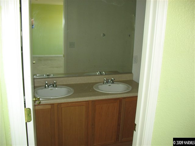 7767 Tulear Street Reno, NV 89506 - Photo 5 of 9 Photo 5