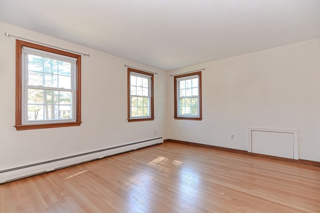 9 Warwick Road Franklin, MA 02038 - Photo 30 of 41 Gallery Image 30