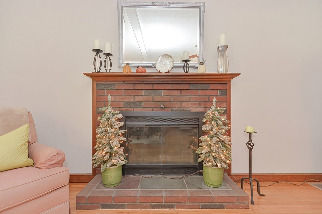 9 Warwick Road Franklin, MA 02038 - Photo 10 of 41 Gallery Image 10