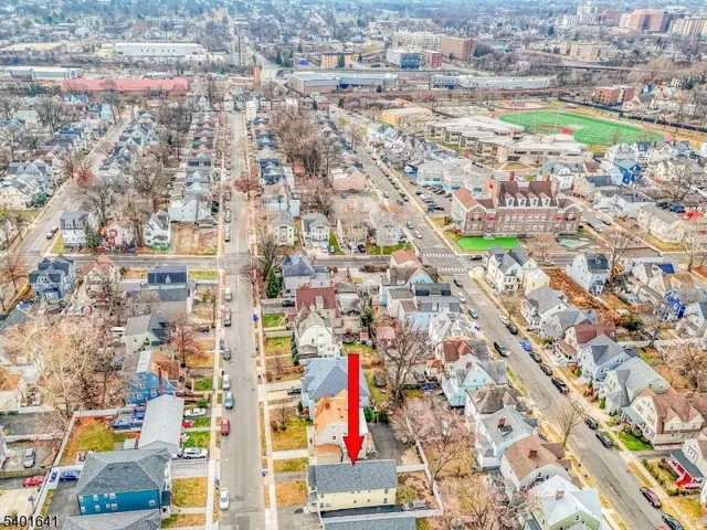 $2,500 | 87 North 18th Street, East Orange, NJ 07017