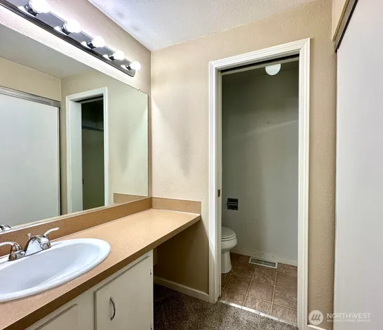 $2,100 | 9807 Northeast 124th Street, Unit 204, Kirkland, WA 98034