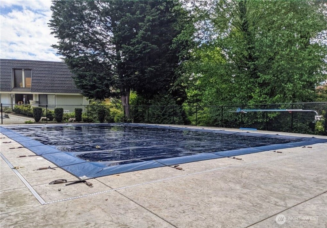 9807 Northeast 124th Street, Unit 204 Kirkland, WA 98034 - Photo 18 of 20