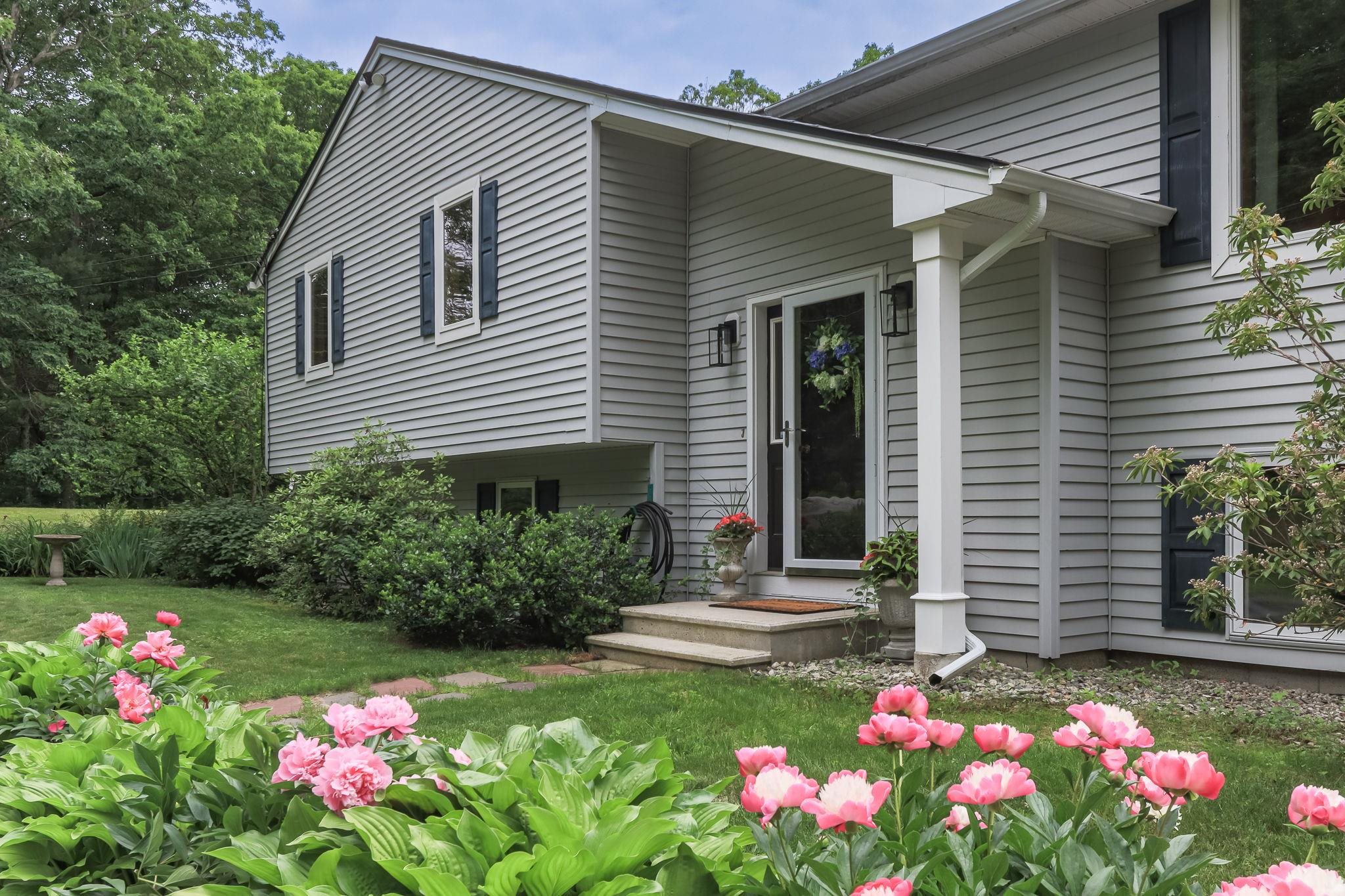 59 Whipplewill Road New Boston, NH 03070 - Photo 18 of 52