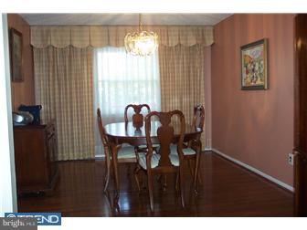 111 Pine Valley Road Delran, NJ 08075 - Photo 4 of 7 Dining Room