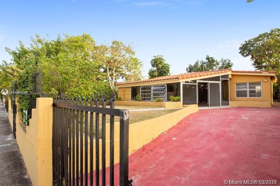 321 Southwest 20th Road Miami, FL 33129 - Photo 2 of 10