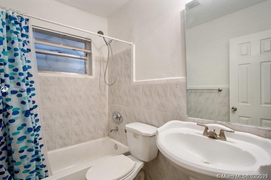 321 Southwest 20th Road Miami, FL 33129 - Photo 5 of 10
