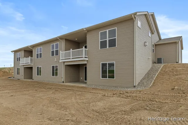 $378,900 | 3446 Riverwalk Drive, Unit 58, Hamilton, MI 49419