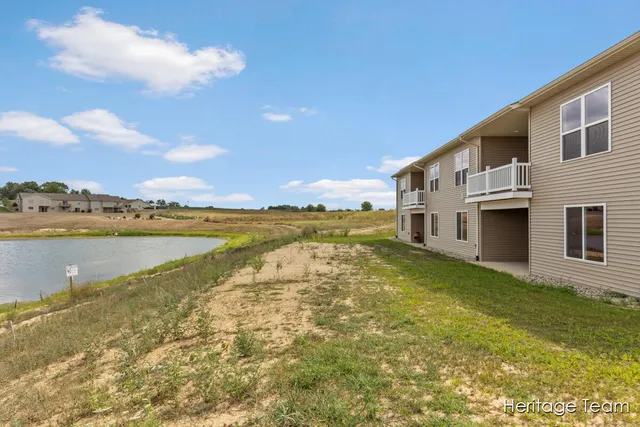 $378,900 | 3446 Riverwalk Drive, Unit 58, Hamilton, MI 49419