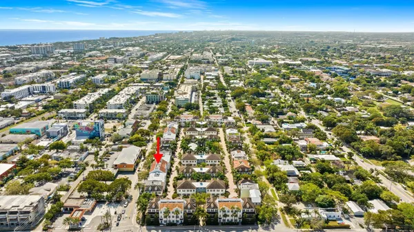 $9,000 | 373 East Cannery Row Circle, Delray Beach, FL 33444