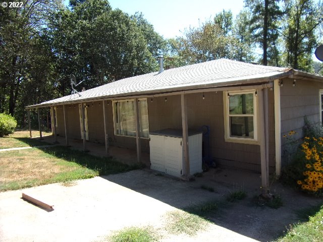 6116 Azalea-Glen Road Glendale, OR 97442 - Photo 1 of 28 Gallery Image 1