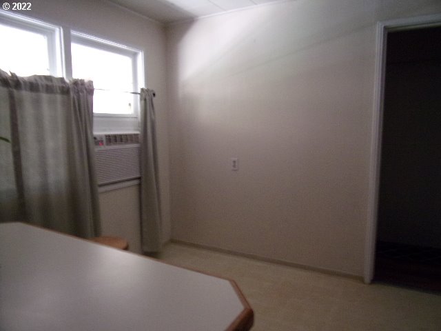 6116 Azalea-Glen Road Glendale, OR 97442 - Photo 6 of 28 Gallery Image 6