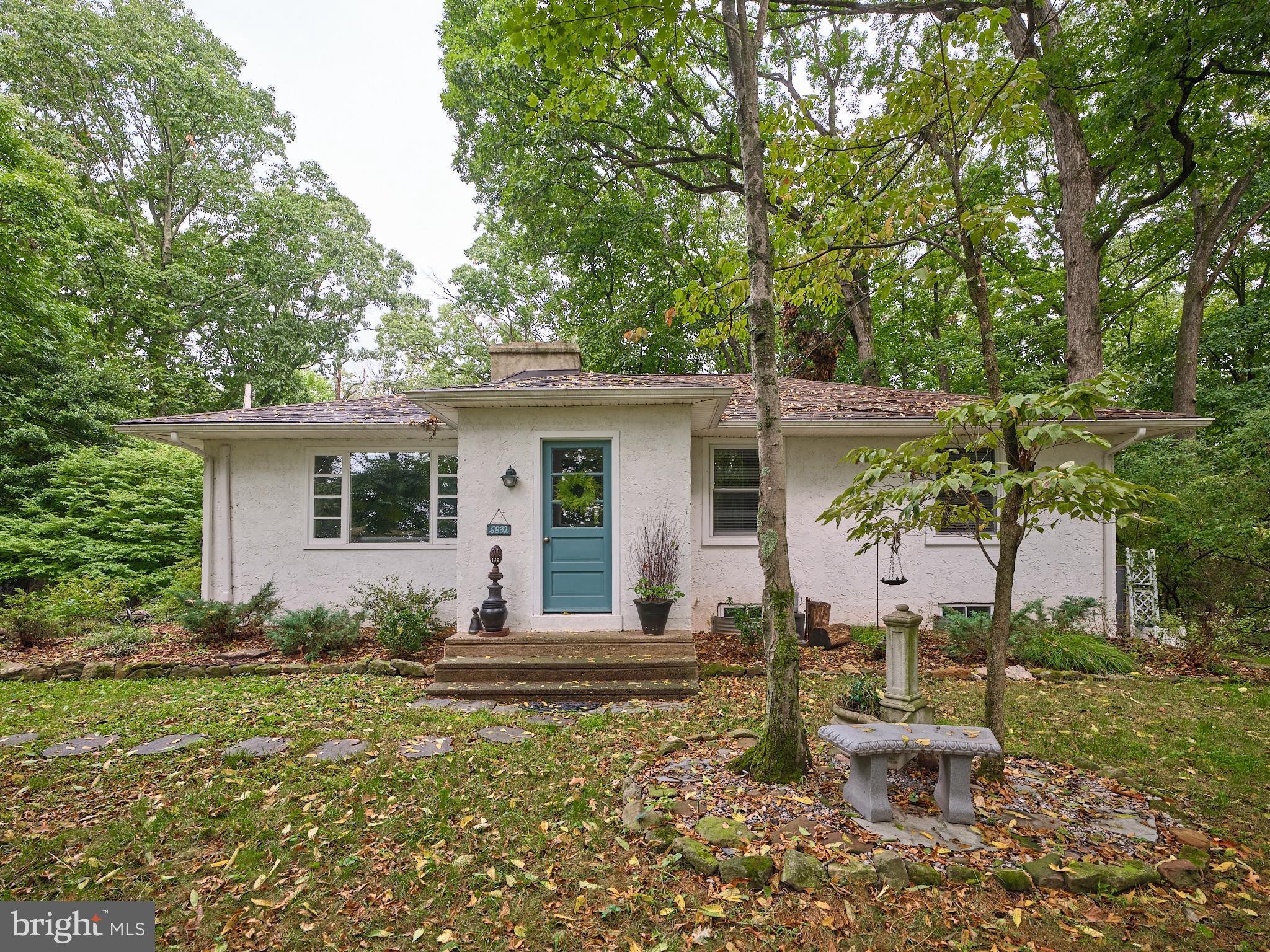 6832 Upper York Road New Hope, PA 18938 - Photo 1 of 25