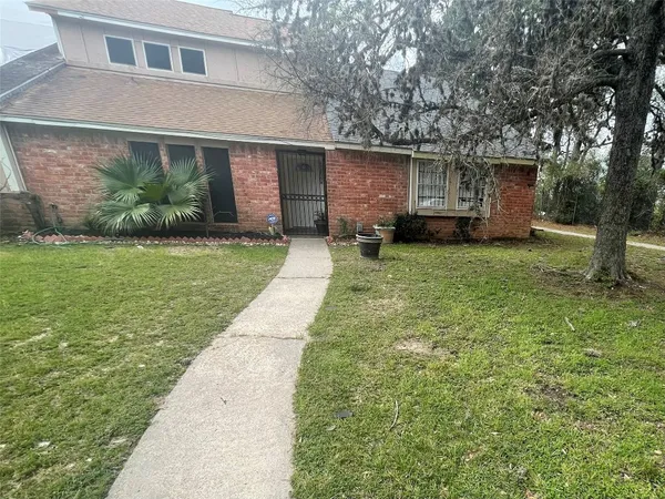 $1,550 | 12255 West Village Drive, Unit E, Houston, TX 77039