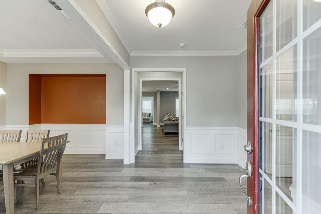 7314 Shady Tree Court Hoschton, GA 30548 - Photo 5 of 69