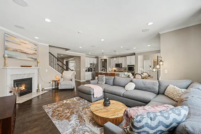 $659,900 | 16089 Diamante Drive, Macomb, MI 48044