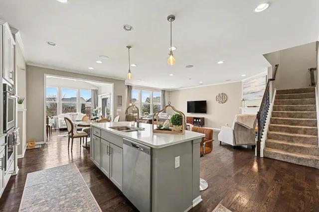 $659,900 | 16089 Diamante Drive, Macomb, MI 48044