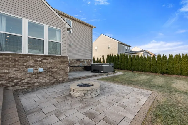 $659,900 | 16089 Diamante Drive, Macomb, MI 48044