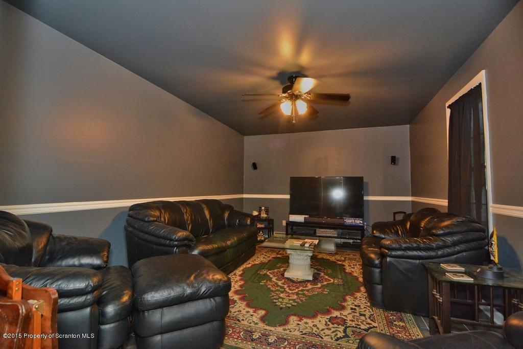 731 Laurel Road Mayfield, PA 18433 - Photo 70 of 81 Gallery Image 70