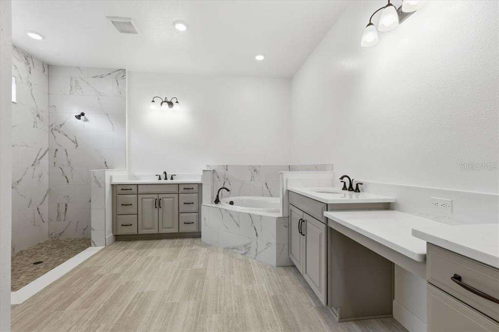 910 Signet Drive Apollo Beach, FL 33572 - Photo 11 of 34