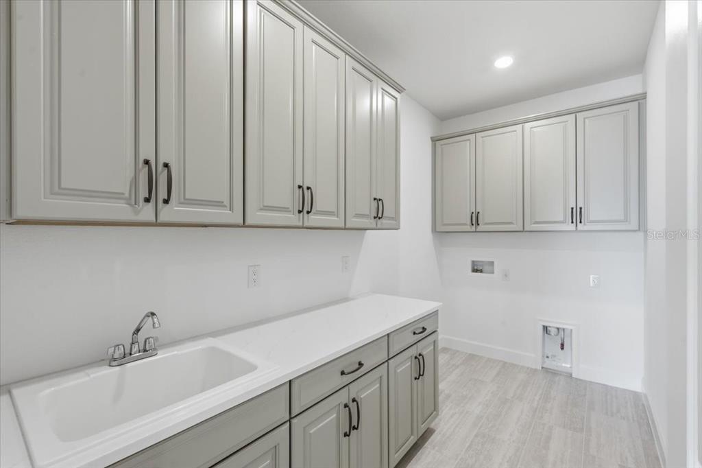 910 Signet Drive Apollo Beach, FL 33572 - Photo 16 of 34