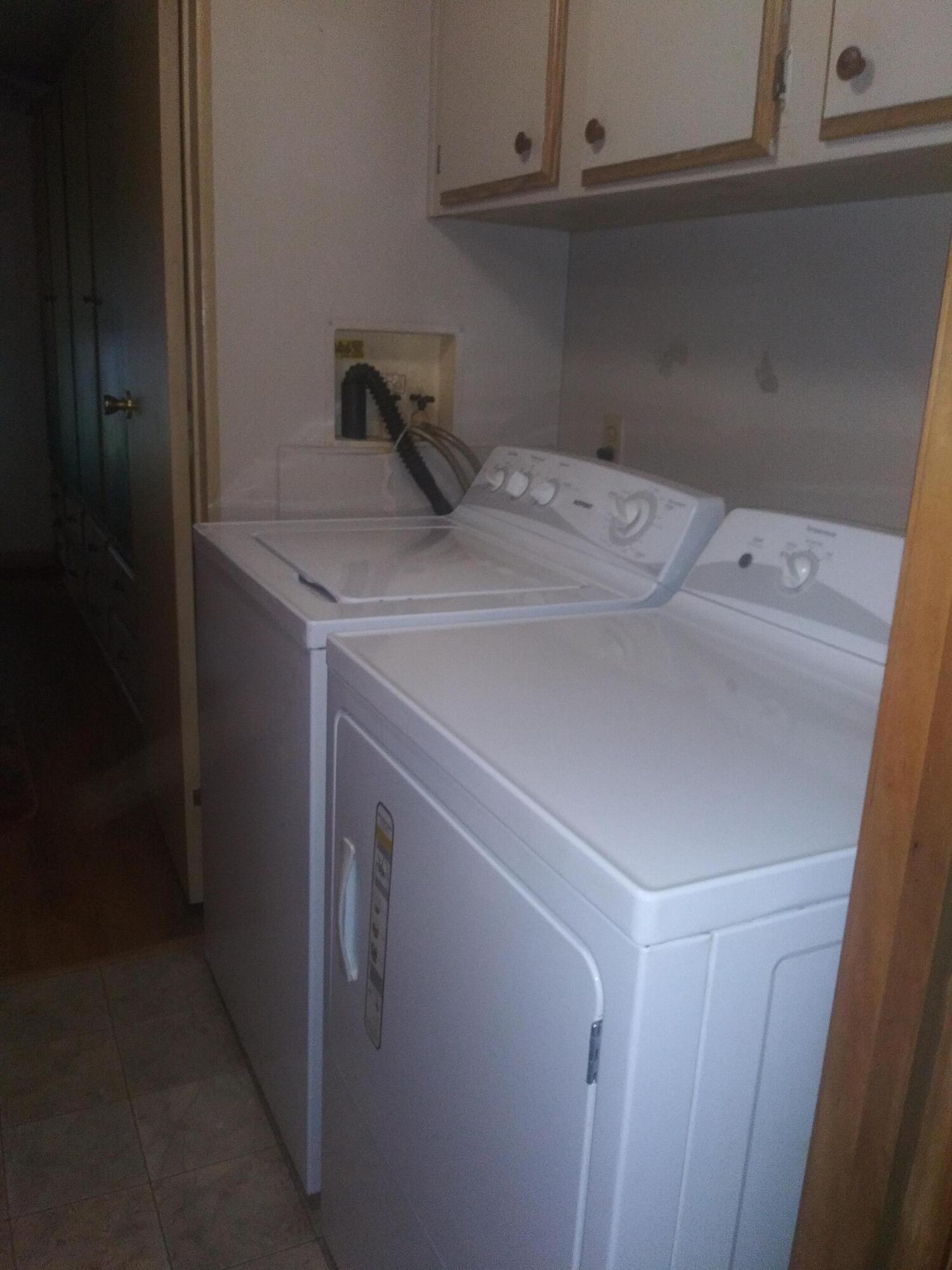 4605 Southeast Circle Way Stuart, FL 34997 - Photo 12 of 38 20211109_160847