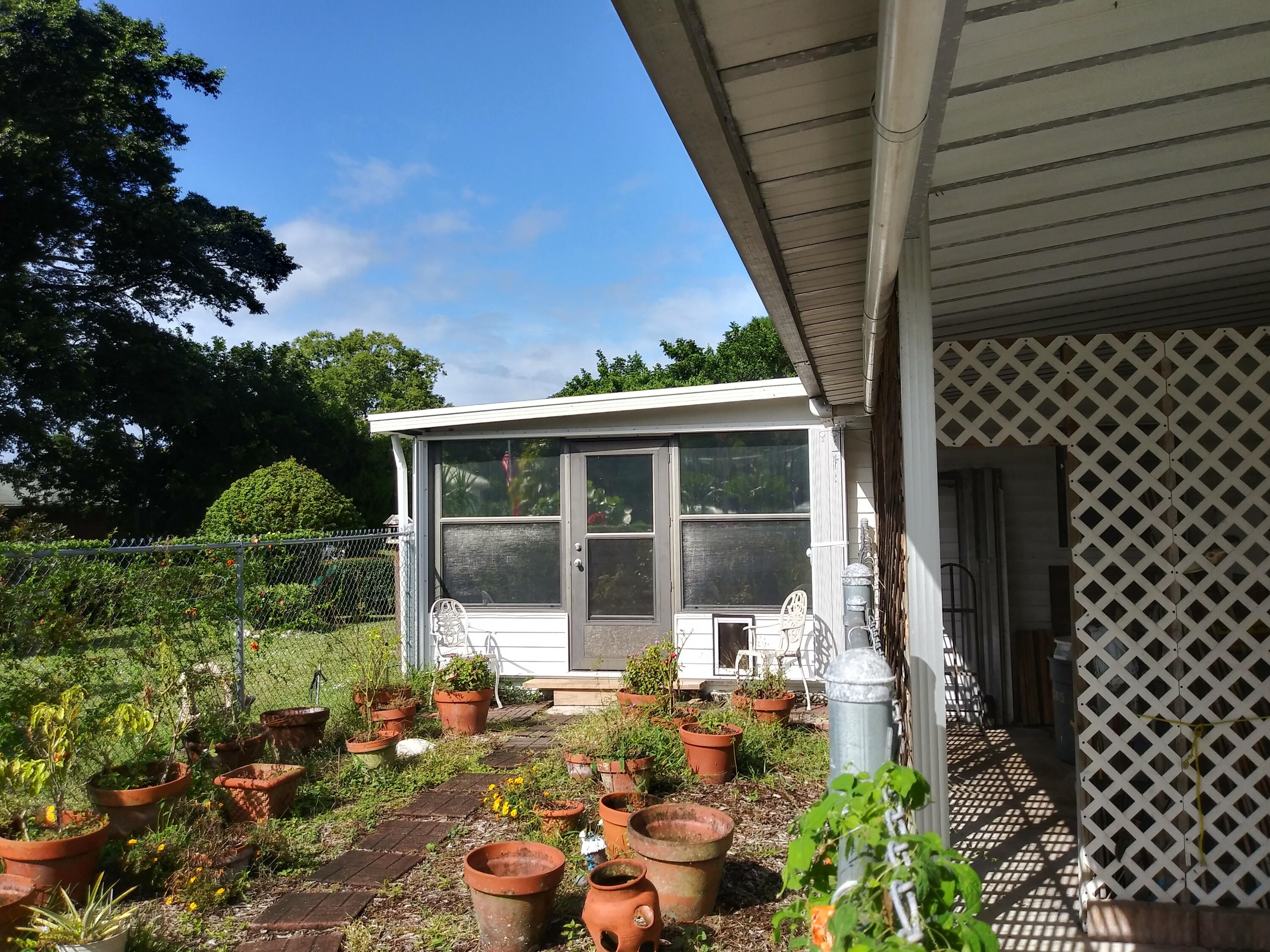 4605 Southeast Circle Way Stuart, FL 34997 - Photo 36 of 38 20211110_133118_HDR