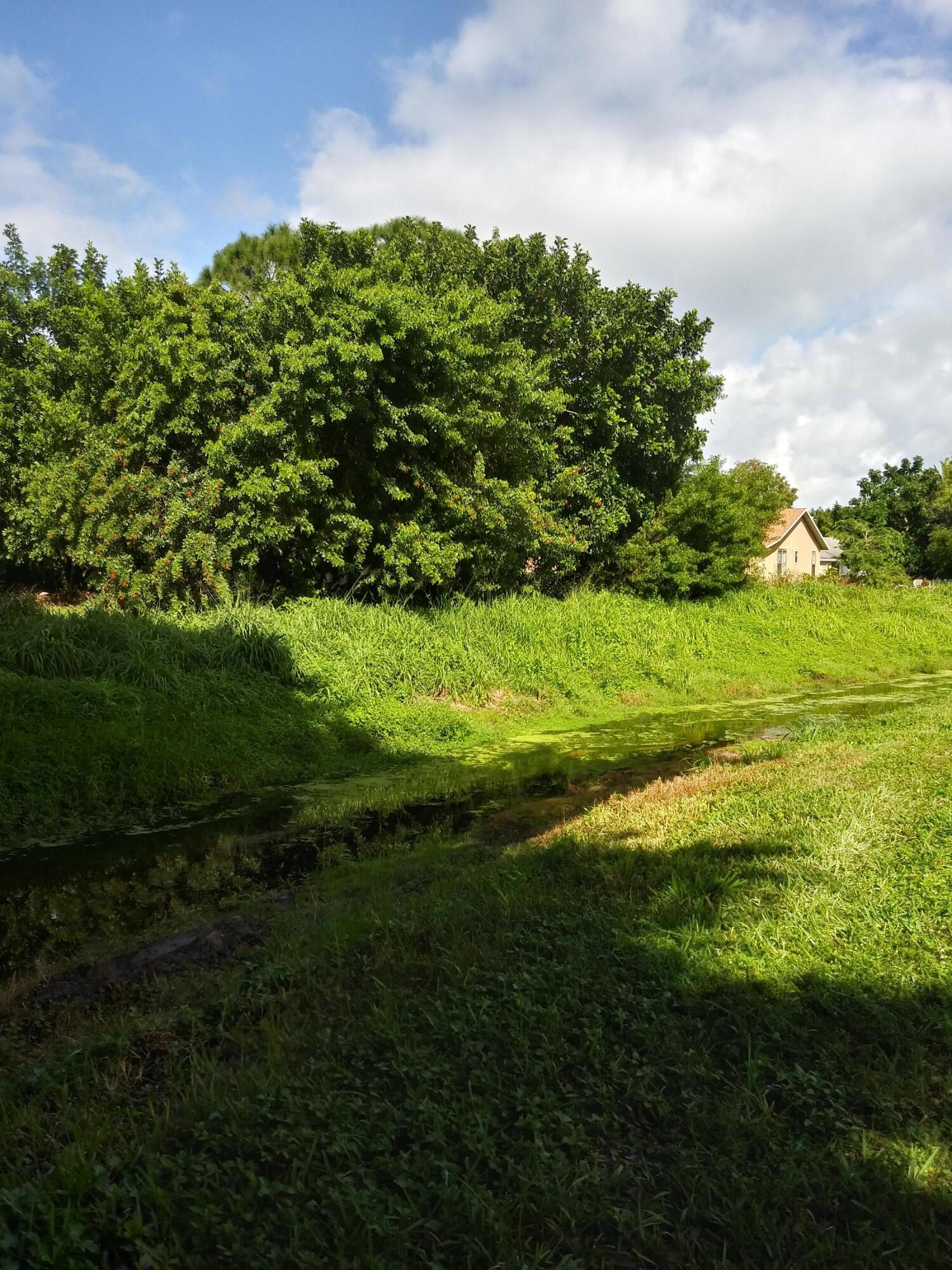 4605 Southeast Circle Way Stuart, FL 34997 - Photo 38 of 38 20211110_132436_HDR