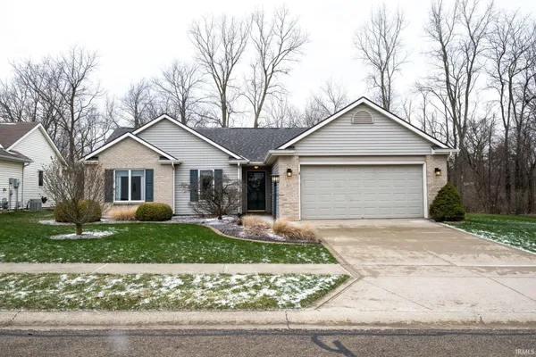 $287,590 | 811 Falcon Creek Parkway, Fort Wayne, IN 46845