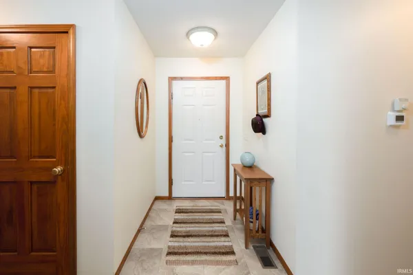 $287,590 | 811 Falcon Creek Parkway, Fort Wayne, IN 46845