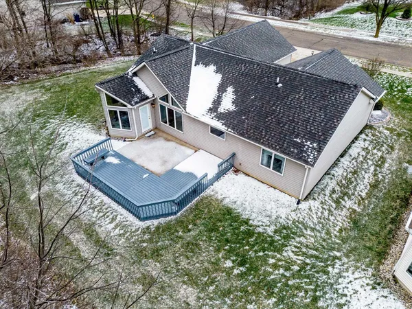 $287,590 | 811 Falcon Creek Parkway, Fort Wayne, IN 46845