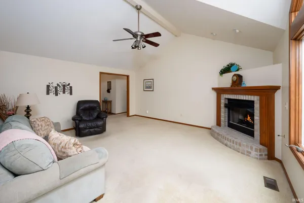 $287,590 | 811 Falcon Creek Parkway, Fort Wayne, IN 46845