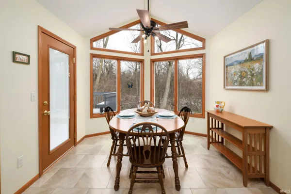 $287,590 | 811 Falcon Creek Parkway, Fort Wayne, IN 46845