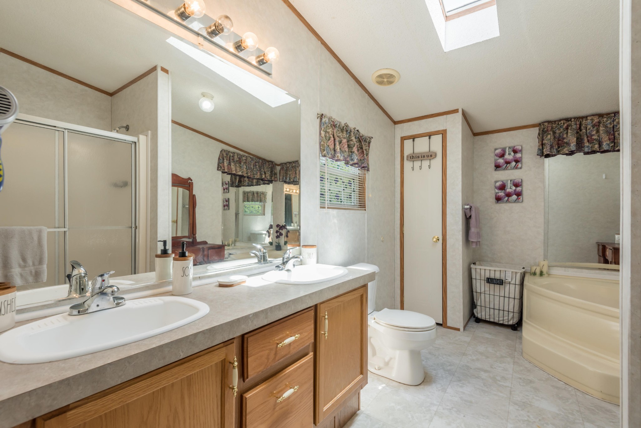 574 Old Slag Road Vonore, TN 37885 - Photo 8 of 38 Gallery Image 8