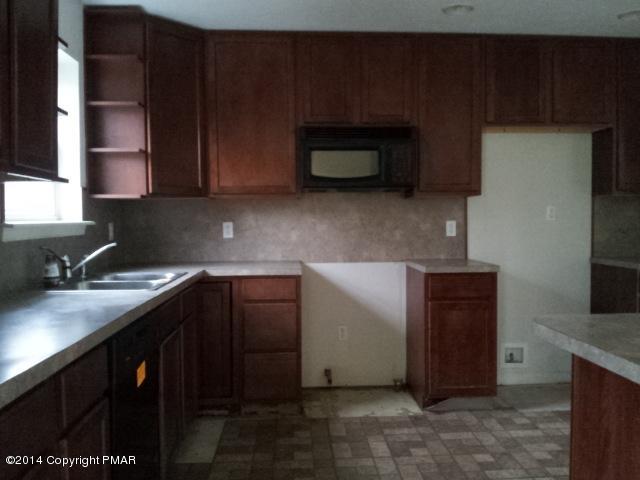 1159 Clover Road Long Pond, PA 18334 - Photo 4 of 19 Kitchen