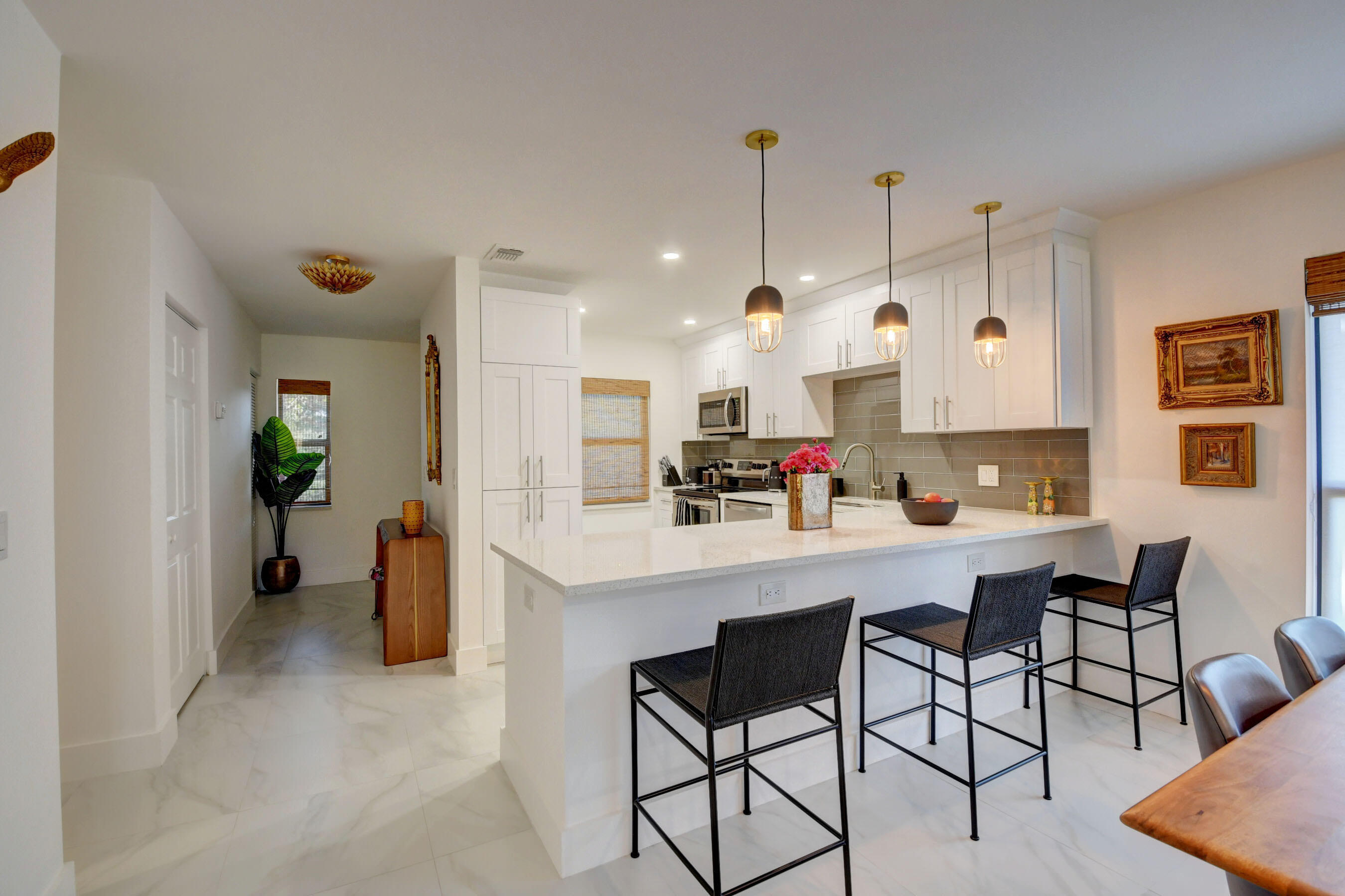 9276 Vista Del Lago, Unit 30B Boca Raton, FL 33428 - Photo 14 of 39 OPEN KITCHEN